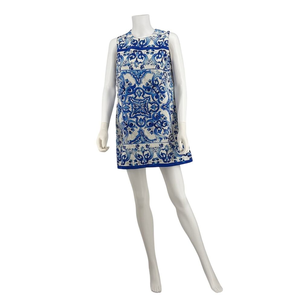 #dolcegabbana #majolica #silkdress #luxurystyle #resortwear